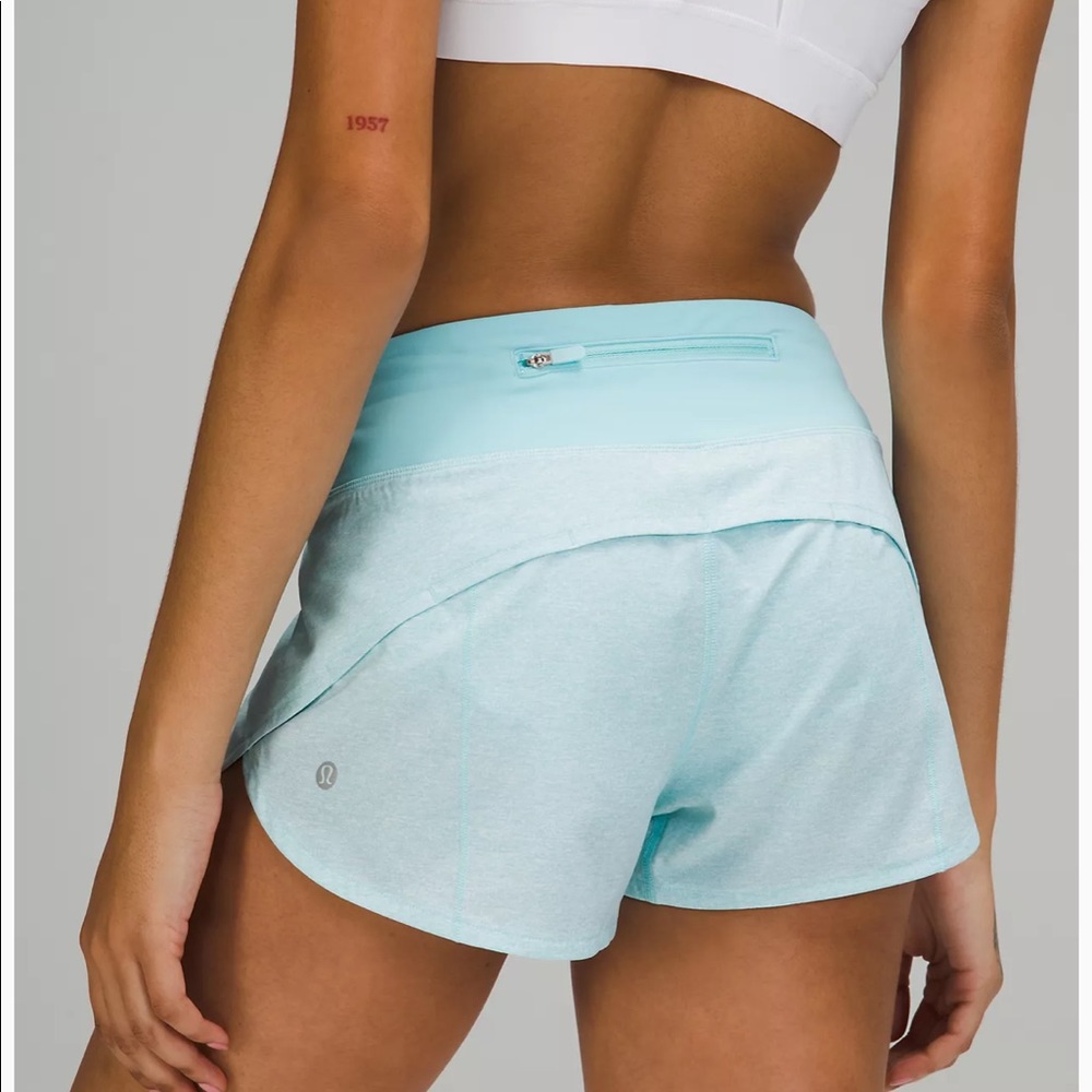 Lululemon light blue Speed Up shorts 2.5”